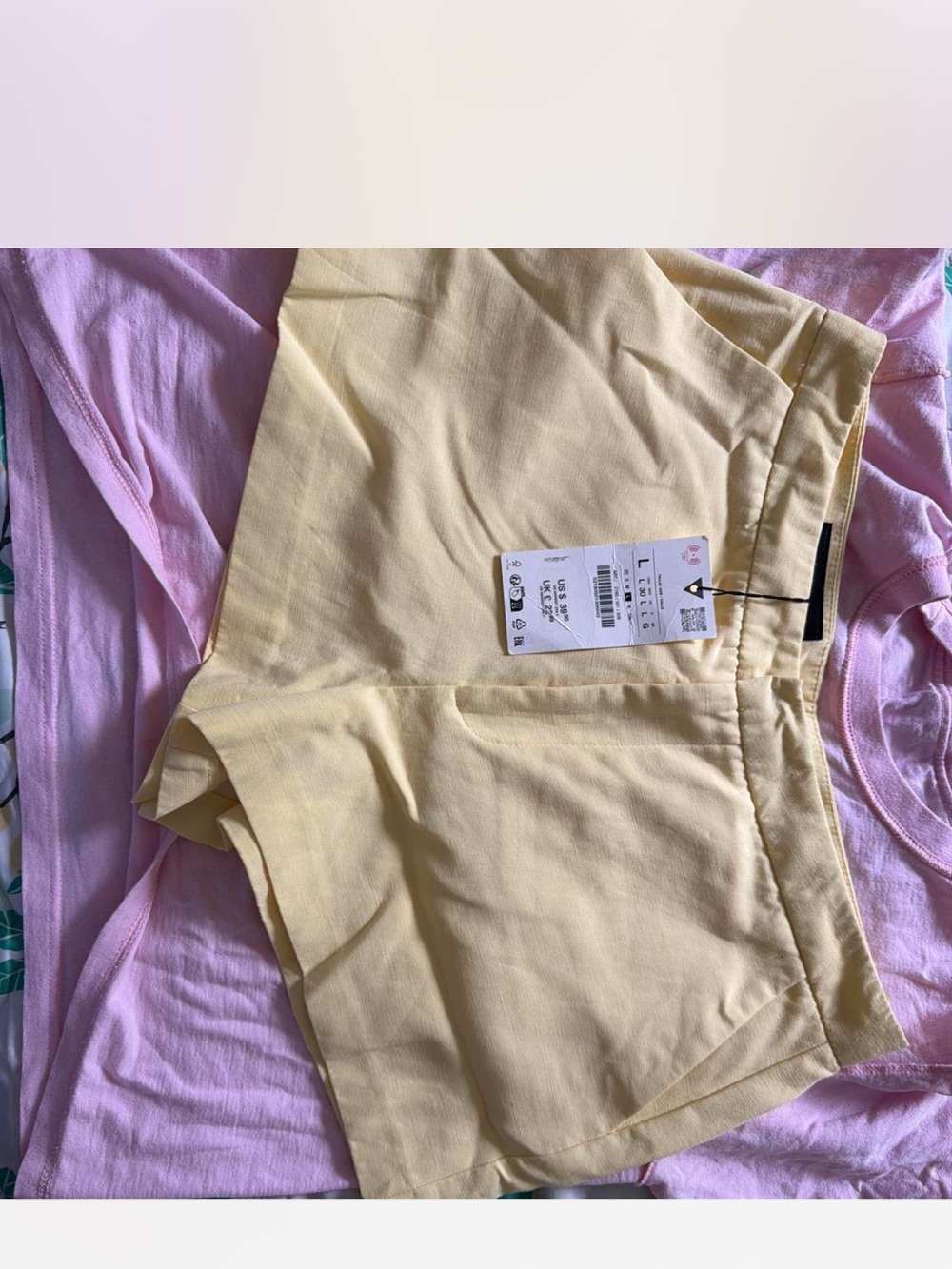 Zara Pale Yellow High-Waist Women’s Shorts